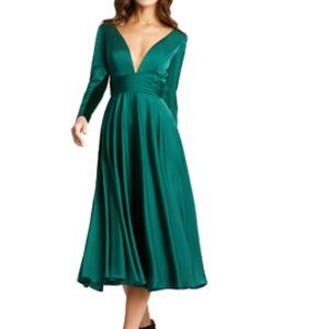 MAC DUGGAL LONG SLEEVE PLUNGE NECK EMERALD GREEN FIT & FLARE MIDI DRESS sz 2